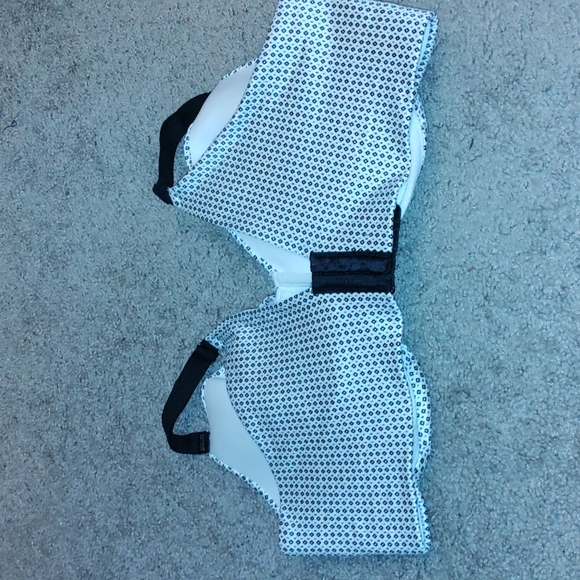 Plus size bra - Picture 3 of 3